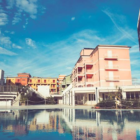 Ai Pozzi Village Hotel&Resort Loano Esterno foto