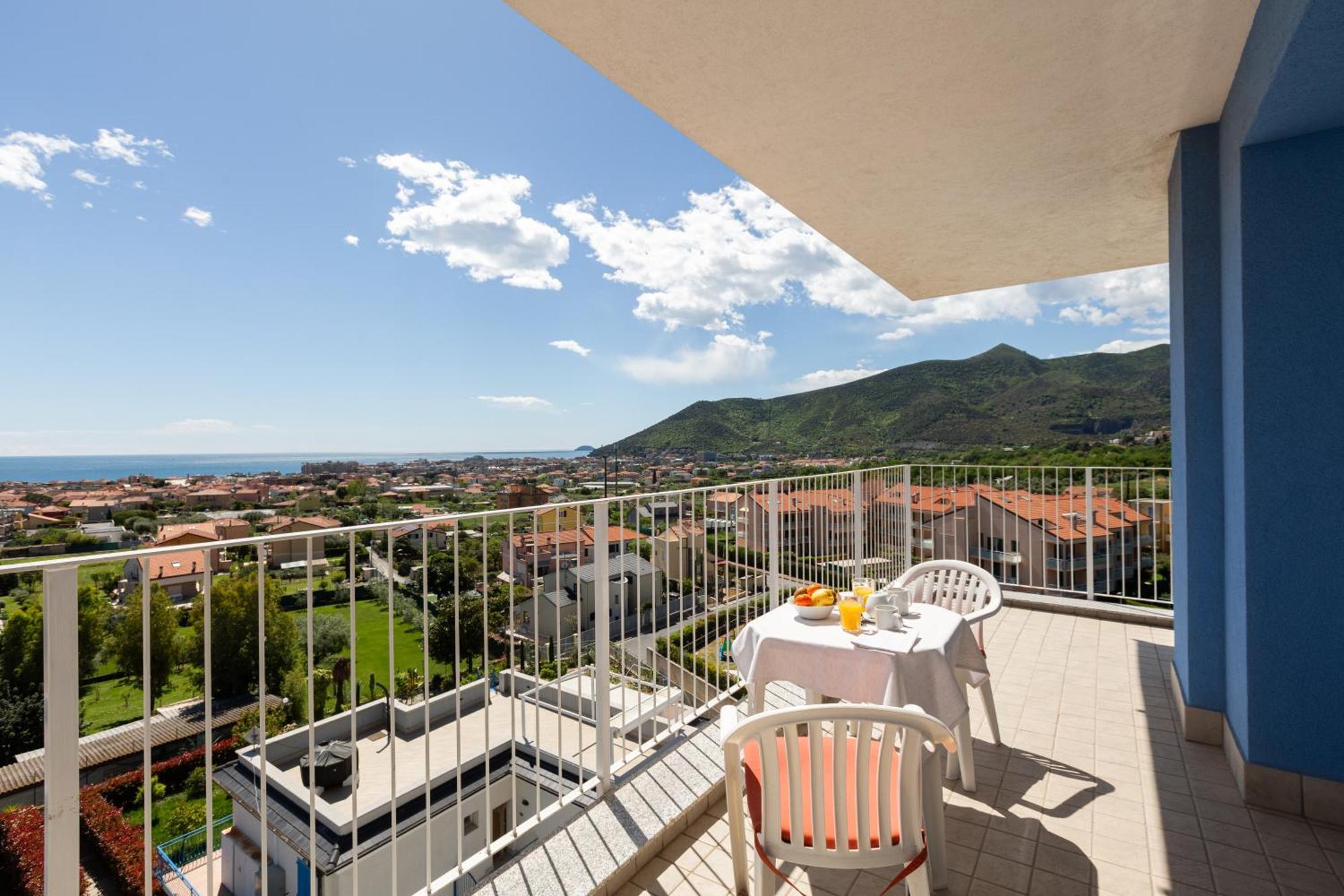Ai Pozzi Village Hotel&Resort Loano Esterno foto